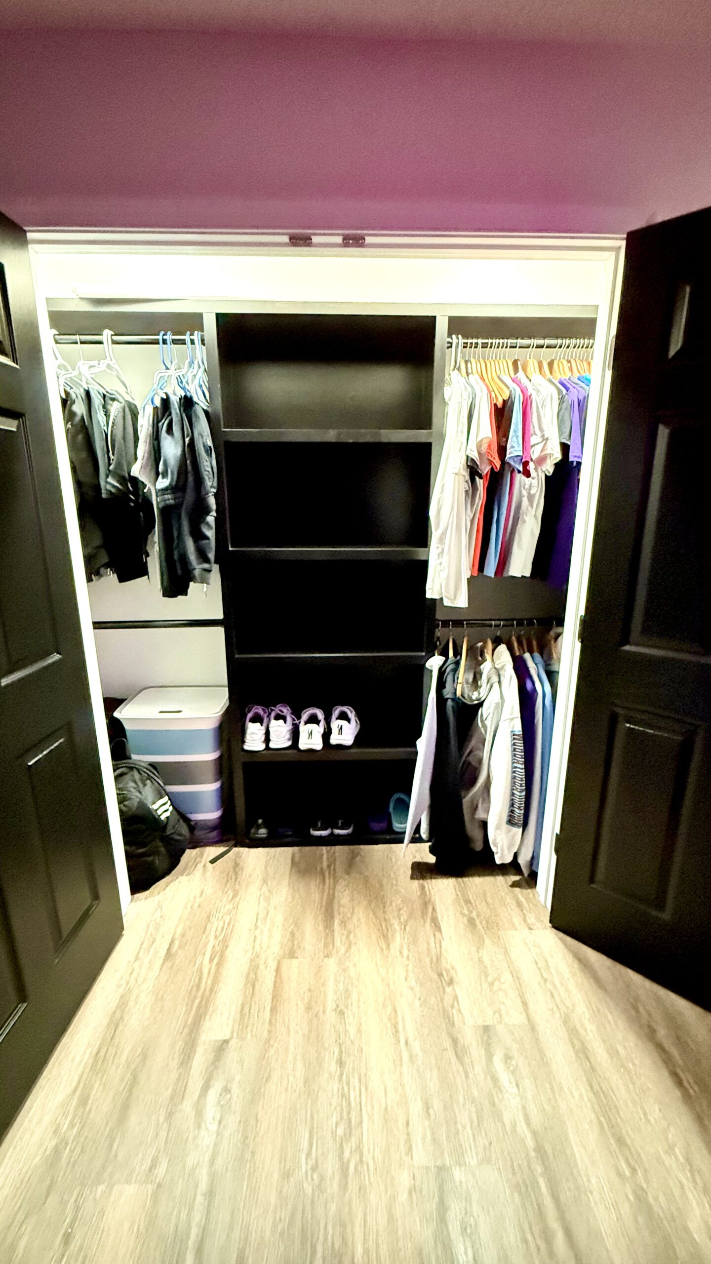 Modern kitchen with island and quartz backsplash by MSH